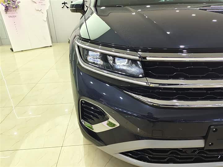 Фото 8 - Volkswagen Talagon