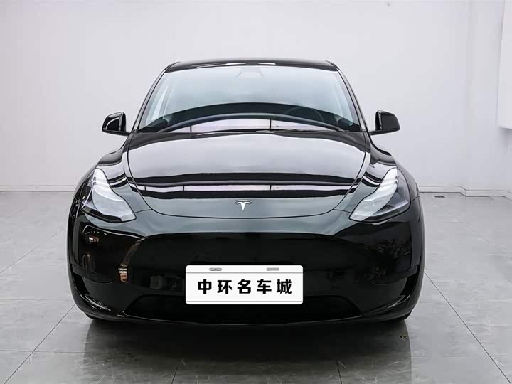 Фото 3 - Tesla Model Y