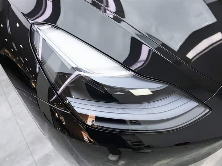 Фото 4 - Tesla Model Y