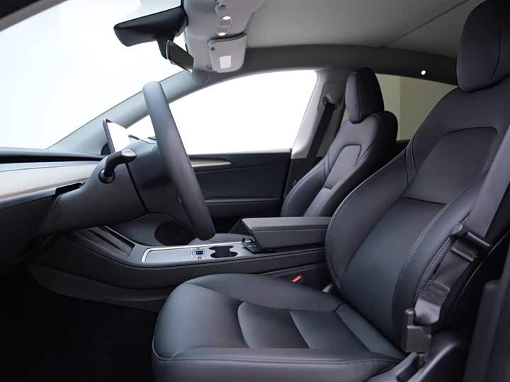 Фото 6 - Tesla Model Y