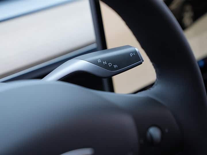 Фото 9 - Tesla Model Y