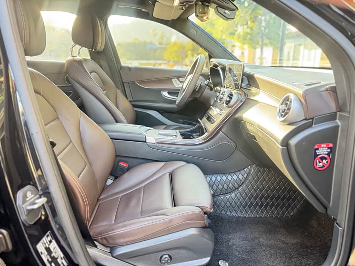 Фото 15 - Mercedes-Benz GLC-Class