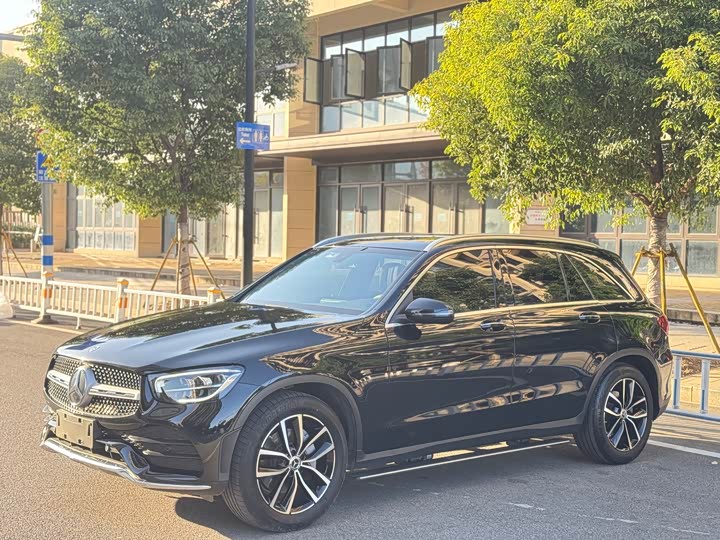 Фото 2 - Mercedes-Benz GLC-Class