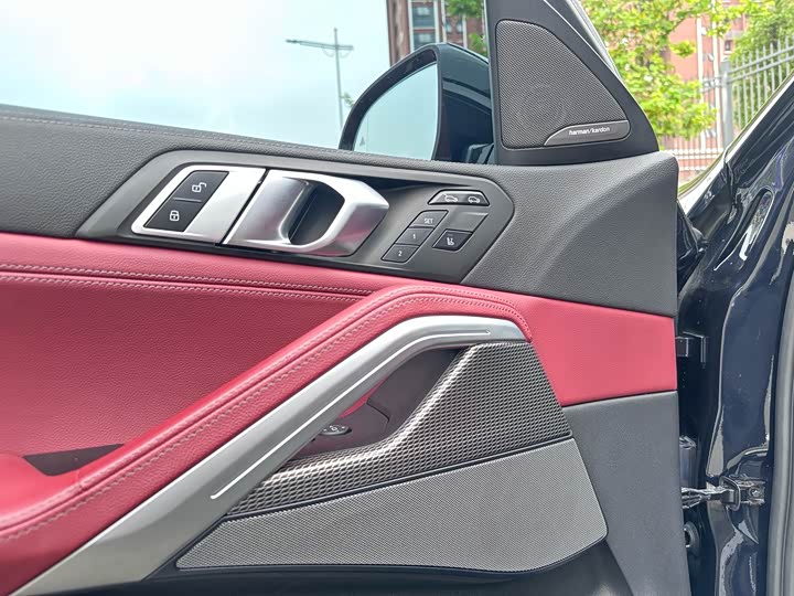 Фото 16 - BMW X6