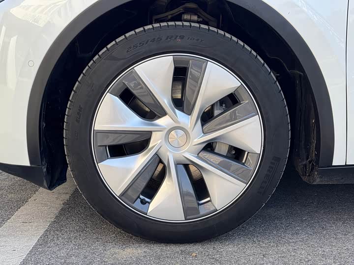 Фото 7 - Tesla Model Y