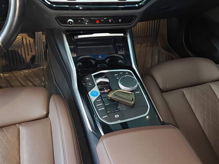 Фото 14 - BMW i3