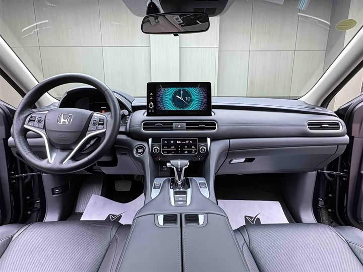 Фото 10 - Honda Avancier