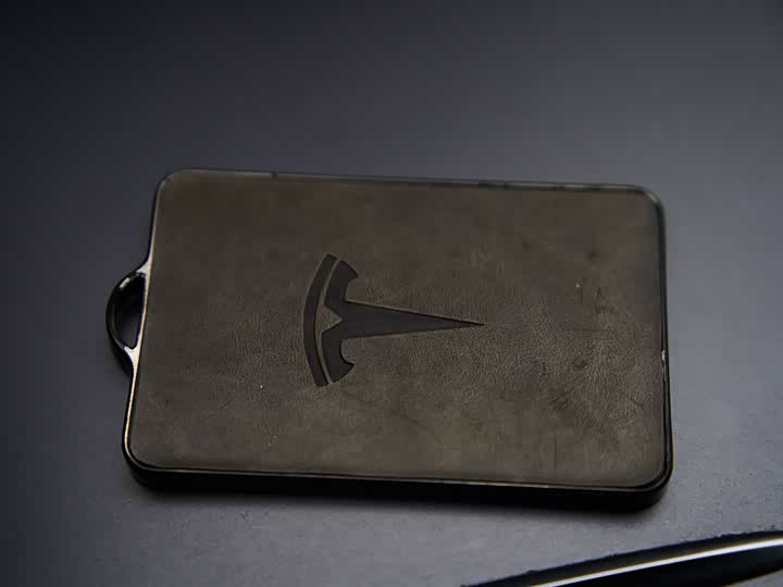 Фото 12 - Tesla Model 3