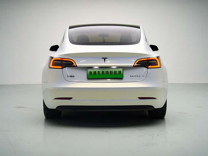 Фото 16 - Tesla Model 3