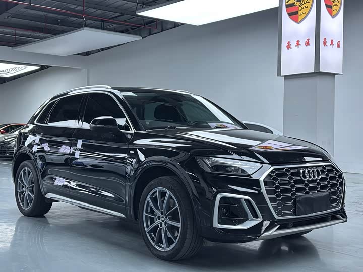 Фото 3 - Audi Q5L