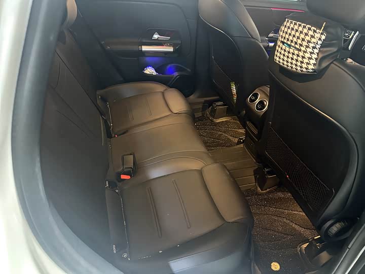 Фото 8 - Mercedes-Benz GLA-Class