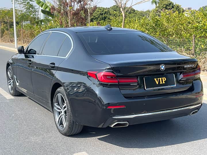 Фото 4 - BMW 5 Series