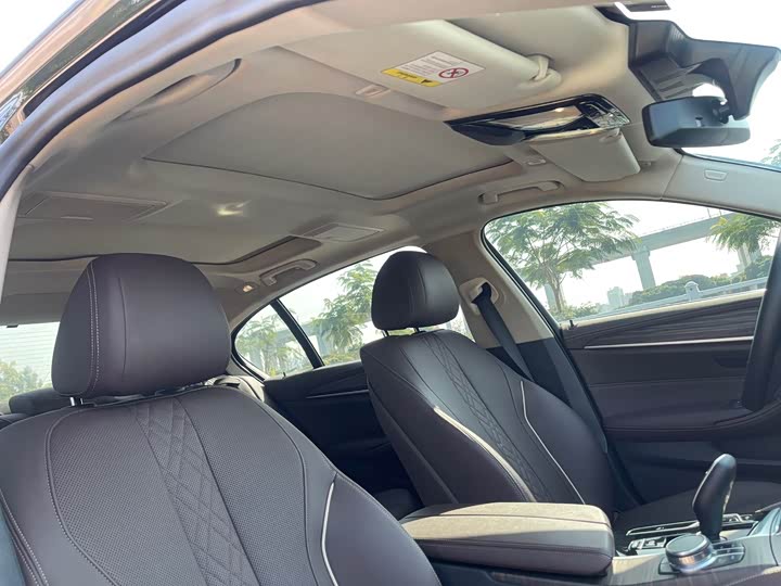 Фото 9 - BMW 5 Series