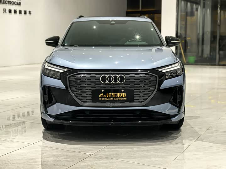 Фото 2 - Audi Q4 e-tron