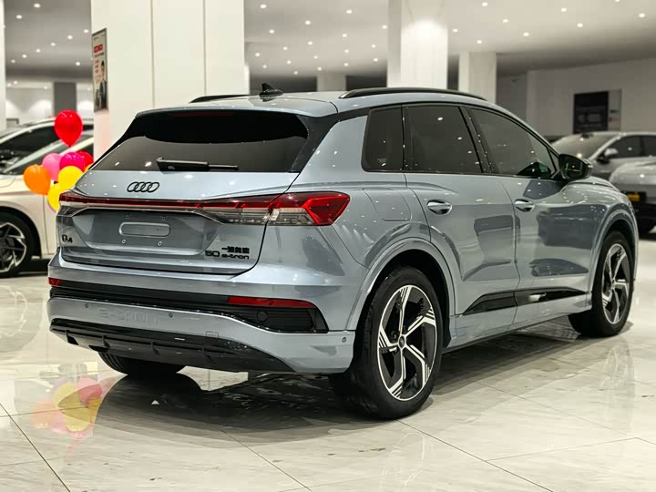 Фото 4 - Audi Q4 e-tron