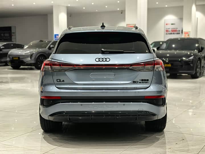 Фото 5 - Audi Q4 e-tron