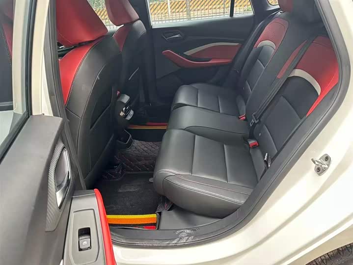 Фото 6 - MG Motor 5