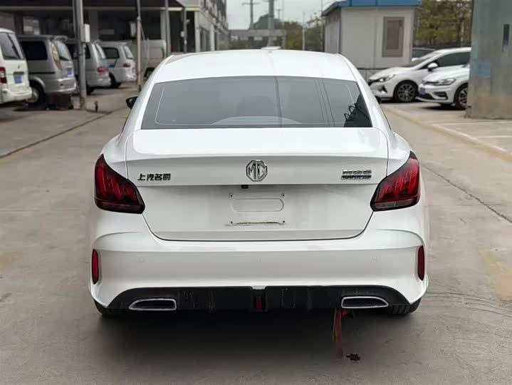 Фото 8 - MG Motor 5