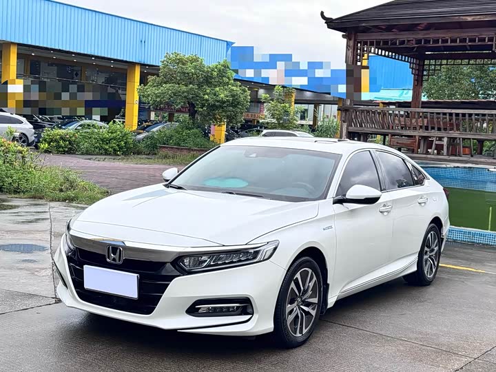 Фото 1 - Honda Accord