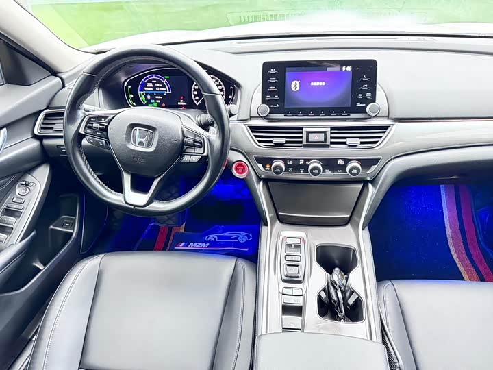 Фото 12 - Honda Accord