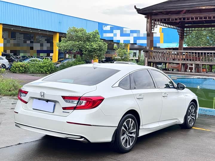 Фото 15 - Honda Accord