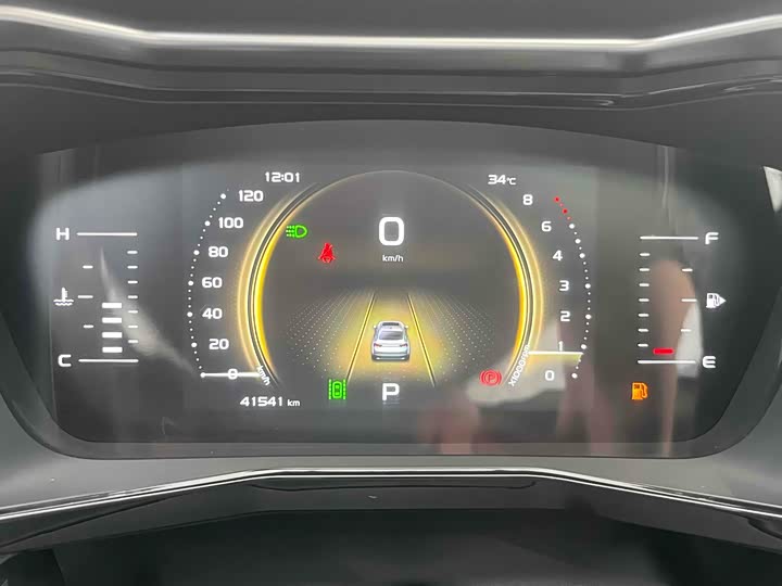 Фото 11 - Geely Tugella S