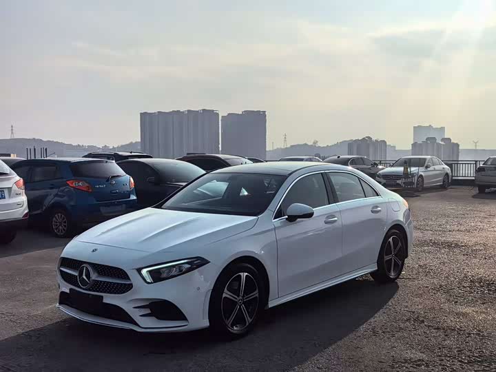 Фото 1 - Mercedes-Benz A-Class