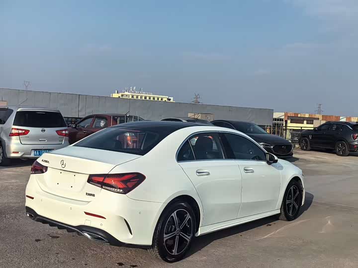 Фото 7 - Mercedes-Benz A-Class