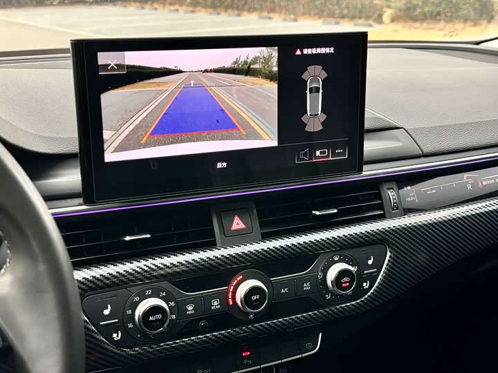 Фото 18 - Audi A4L