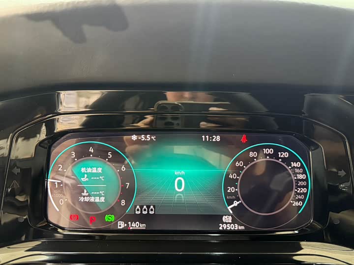 Фото 10 - Volkswagen Golf