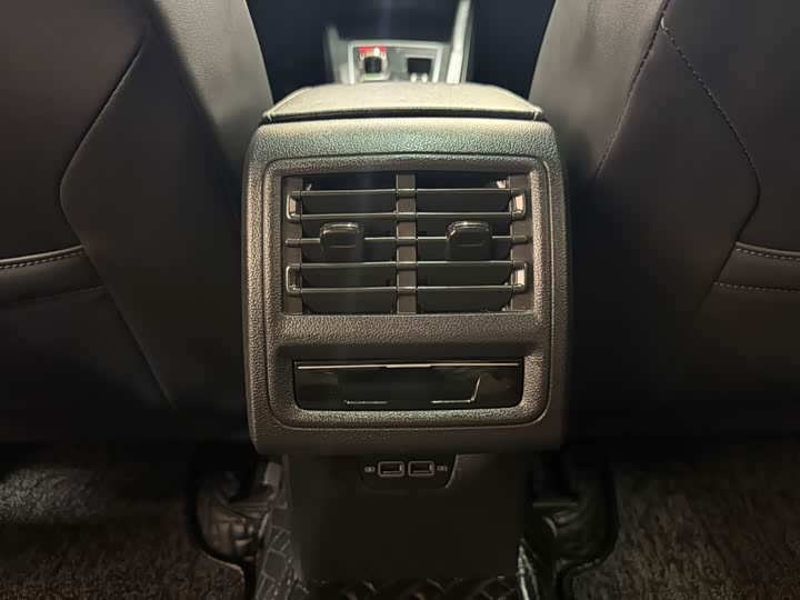 Фото 19 - Volkswagen Golf