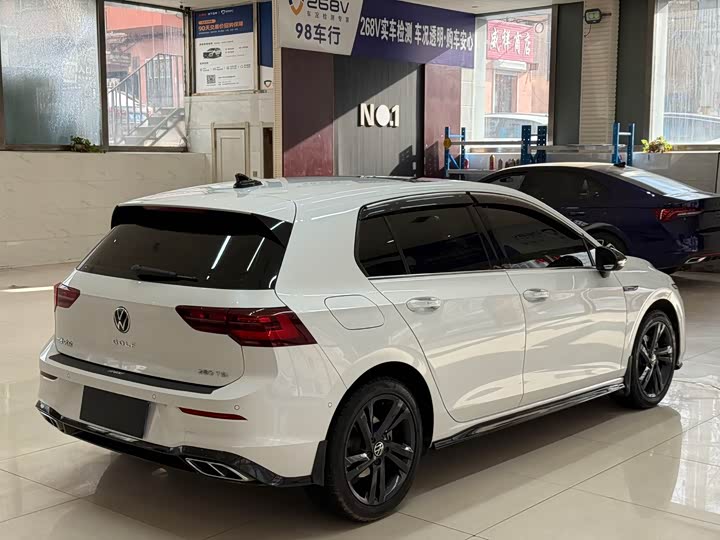 Фото 4 - Volkswagen Golf