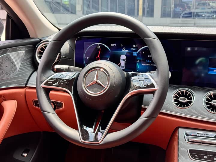 Фото 15 - Mercedes-Benz CLS-Class