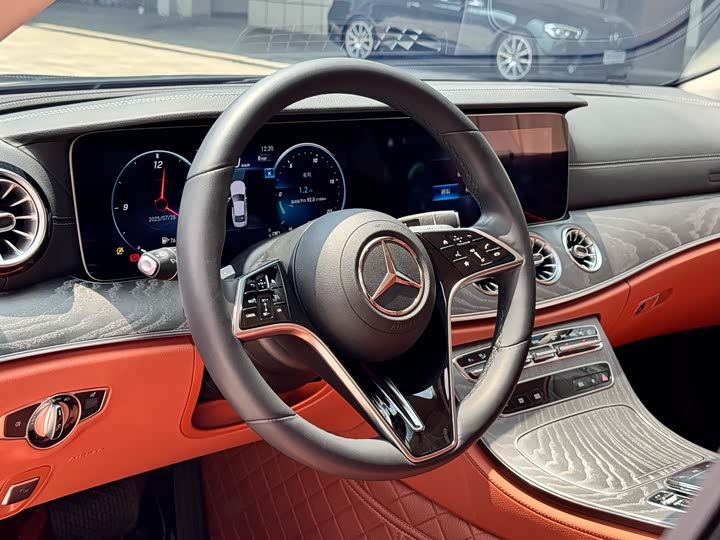 Фото 7 - Mercedes-Benz CLS-Class