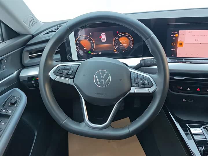 Фото 15 - Volkswagen Lamando L