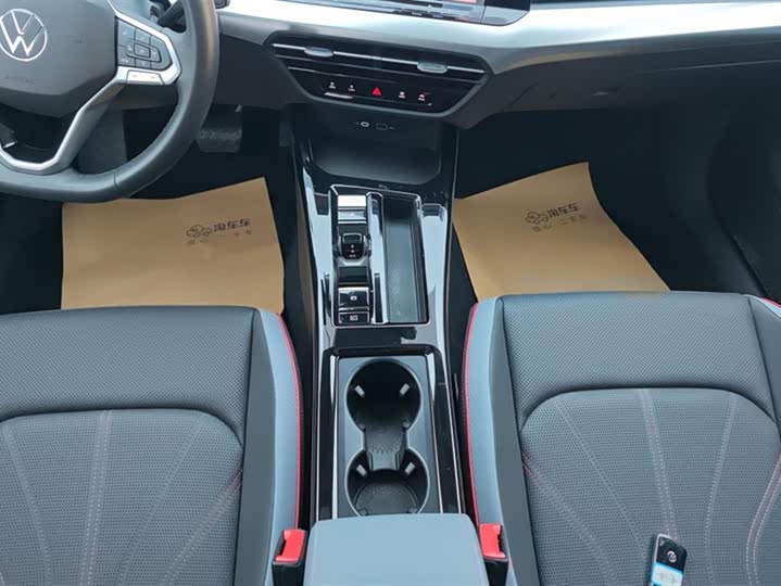 Фото 16 - Volkswagen Lamando L