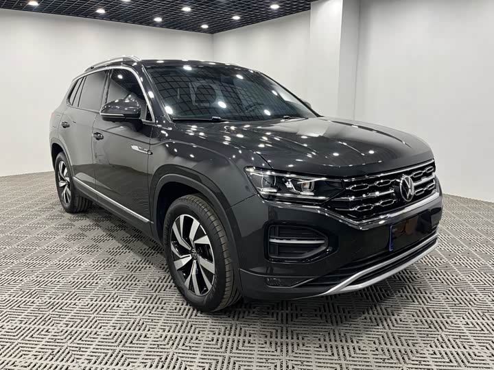 Фото 1 - Volkswagen Tayron