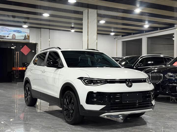 Фото 3 - Volkswagen Tharu