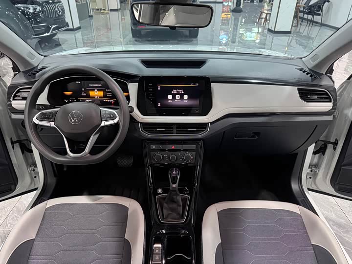 Фото 6 - Volkswagen Tharu