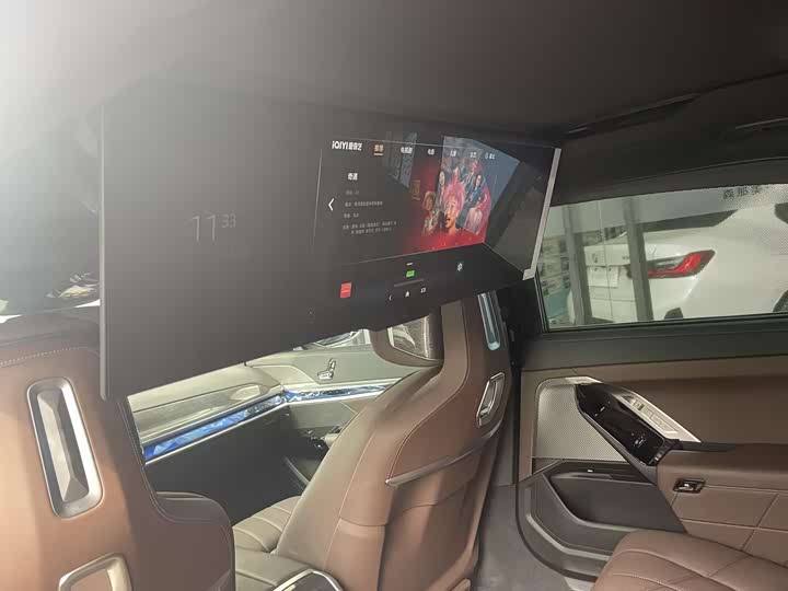 Фото 5 - BMW 7 Series