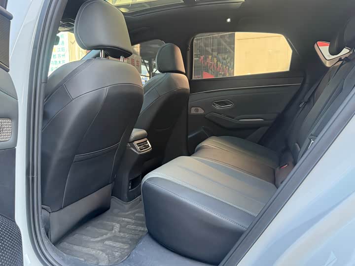 Фото 38 - BYD Qin L