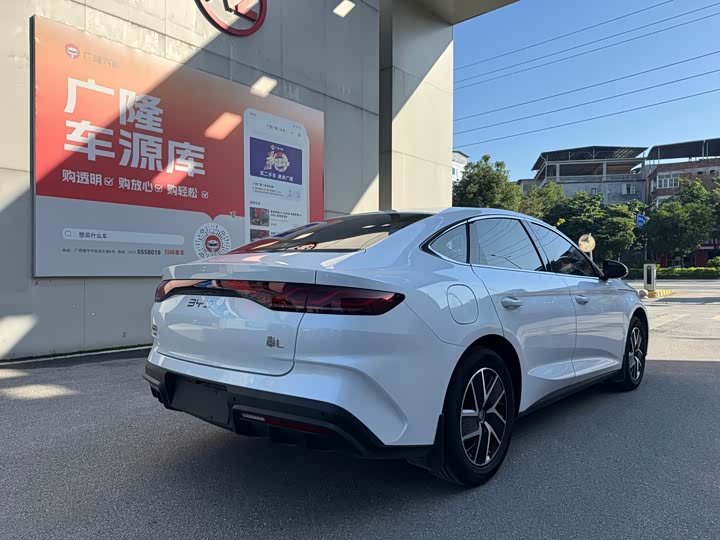 Фото 52 - BYD Qin L