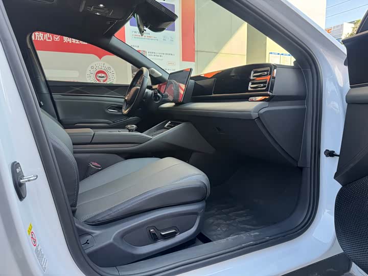 Фото 59 - BYD Qin L