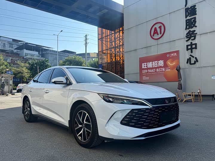 Фото 8 - BYD Qin L