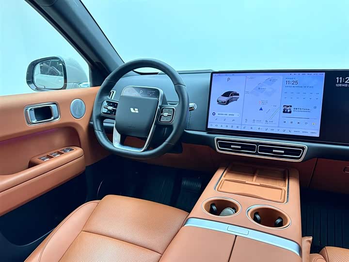 Фото 11 - LiXiang L6