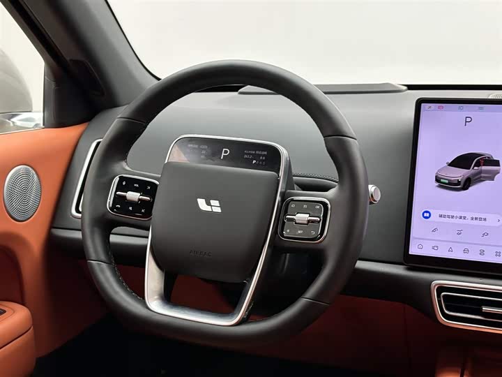 Фото 12 - LiXiang L6