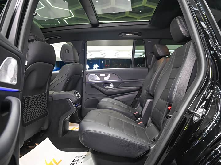 Фото 18 - Mercedes-Benz GLS-Class