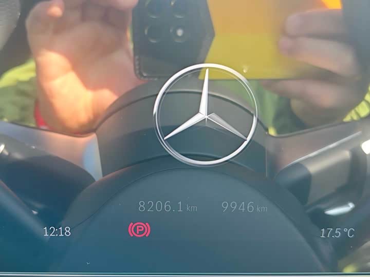 Фото 10 - Mercedes-Benz EQE