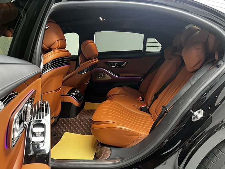 Фото 12 - Mercedes-Benz S-Class