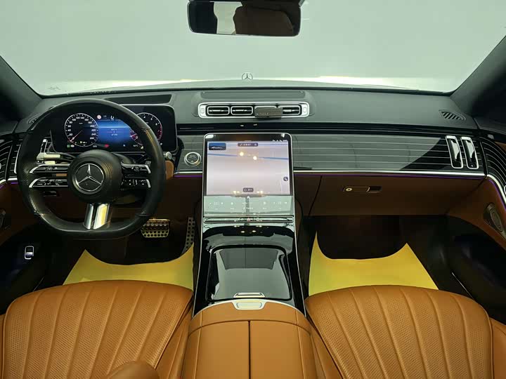 Фото 17 - Mercedes-Benz S-Class